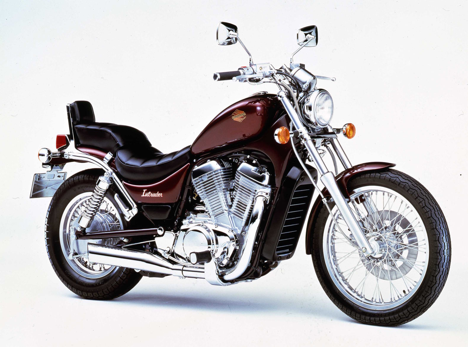 suzuki 750 intruder. VS 750 Intruder 1986